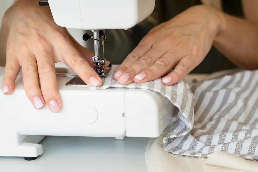 Best Cheap Sewing Machine for Beginners (12)